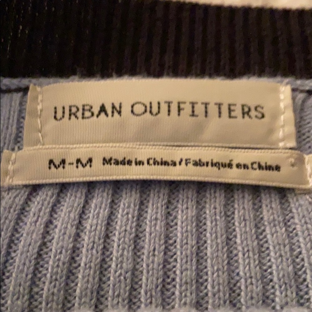 Urban Outfitters Sweater - Picture 2 of 3